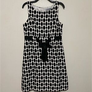 Jessica Howard Black and White sleeveless dress